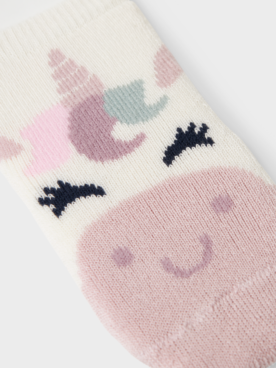 model_shot-front_full